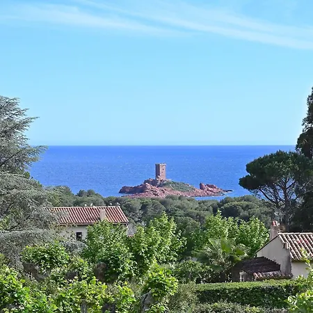 Apartamento Les Bastides - O6 014 By Interhome Saint-Raphaël